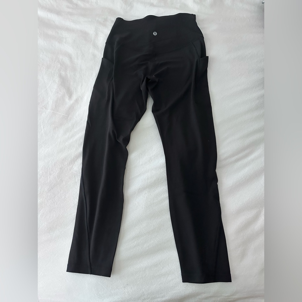 Lululemon pocketed align size 6 25”